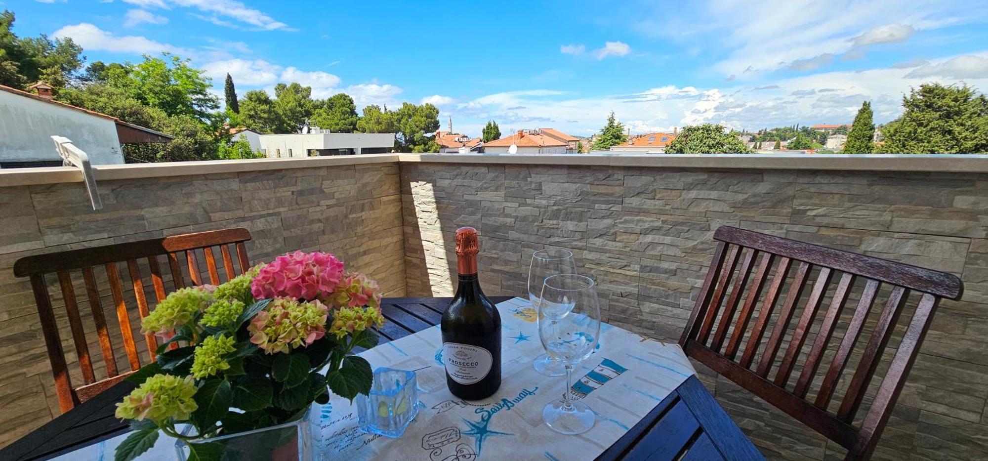 Tena Croatia Apartment